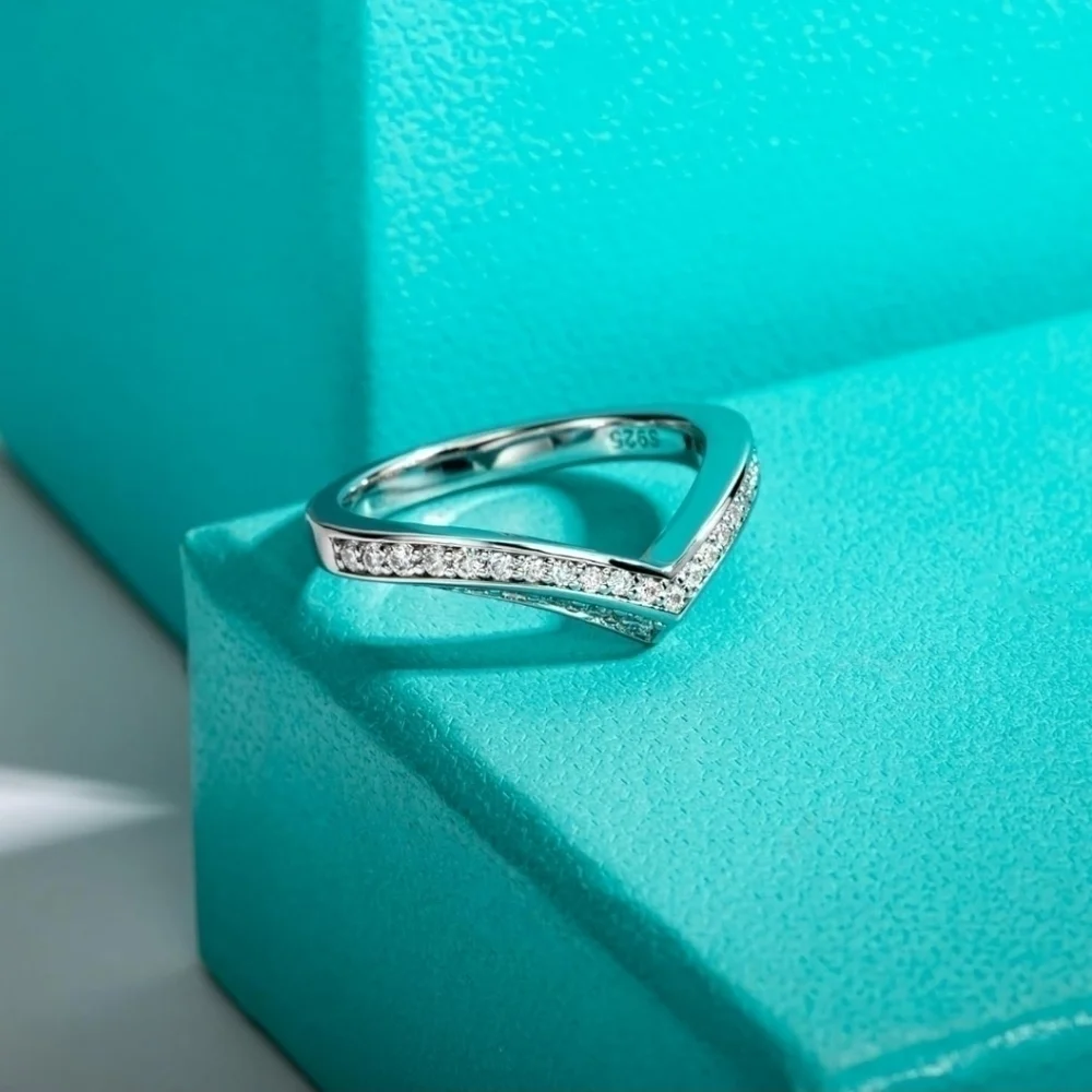 Crown Curved Sterling Silver S925 Moissanite Band Eternity Ring Diamond Wedding